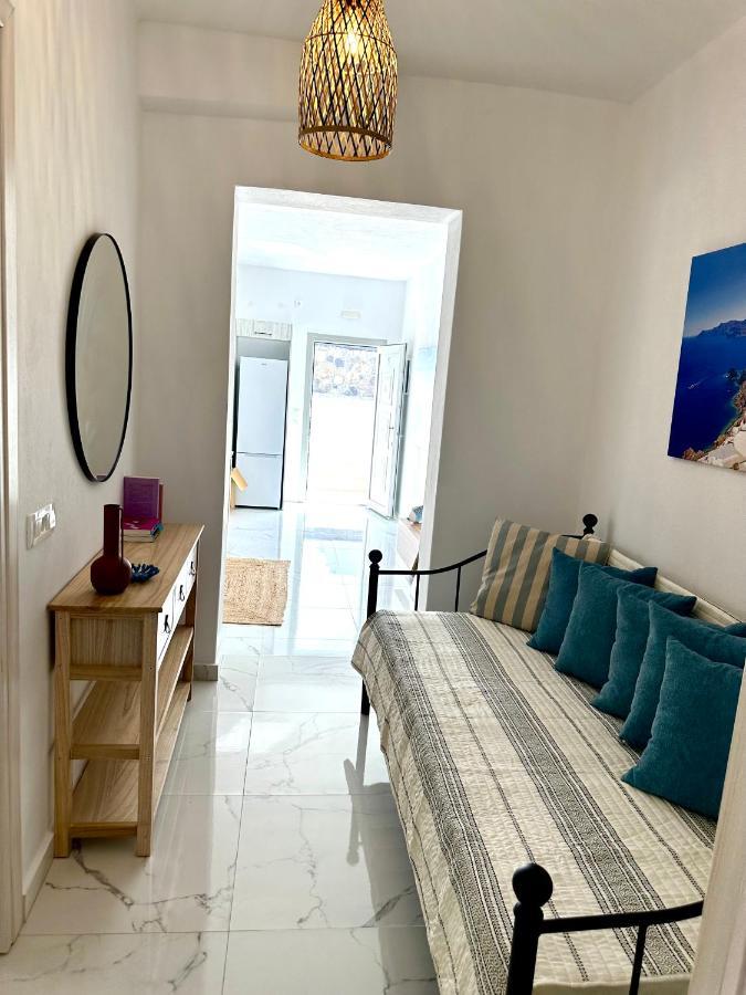 Santana Apartments Perivolos  Exterior photo