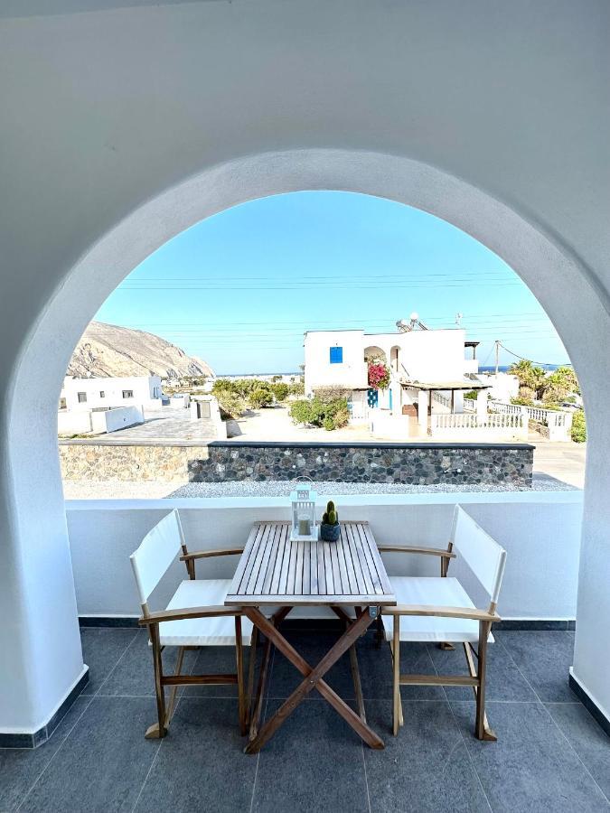 Santana Apartments Perivolos  Exterior photo