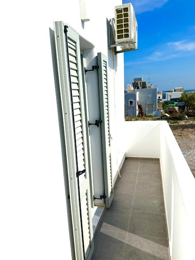 Santana Apartments Perivolos  Exterior photo